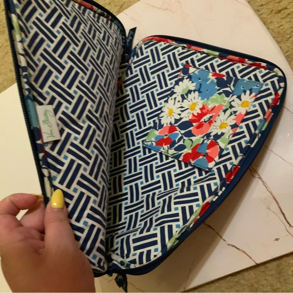 Vera Bradley laptop sleeve
